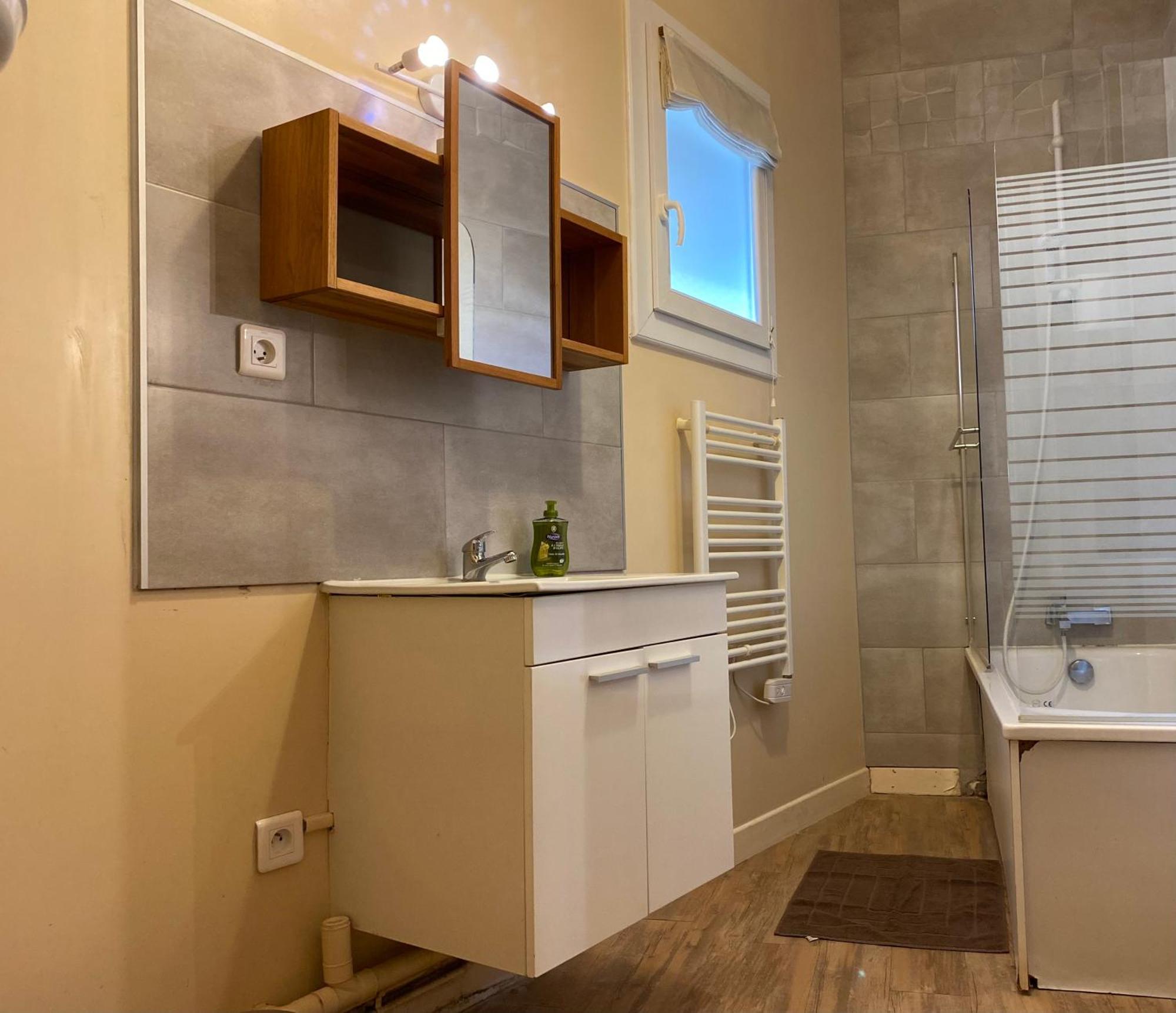 Appartement Coeur Centre Ville Noyon Exterior photo
