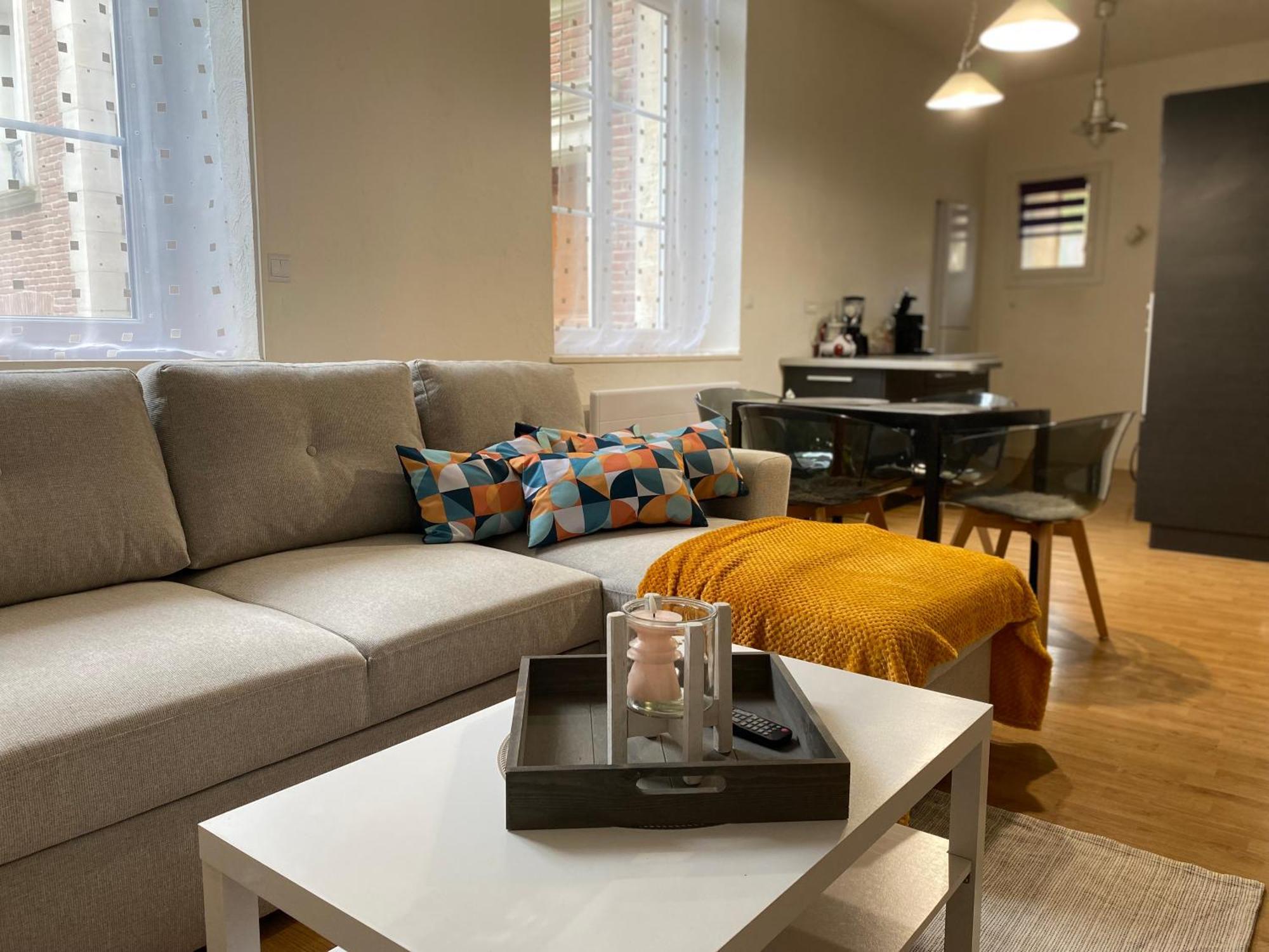 Appartement Coeur Centre Ville Noyon Exterior photo